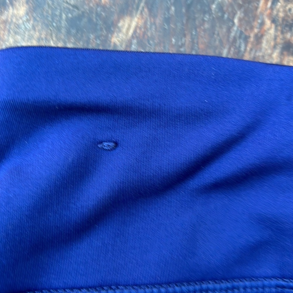 Nike NWOT Epic cropped running leggings with mesh mid rise firm support size M - Picture 13 of 14